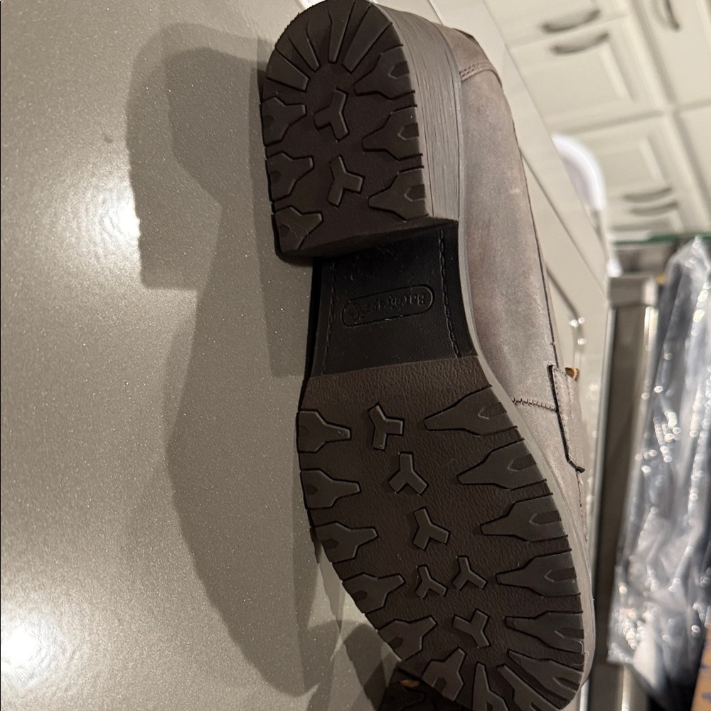 BareTraps Brown Leather Loafers - Picture 4 of 6